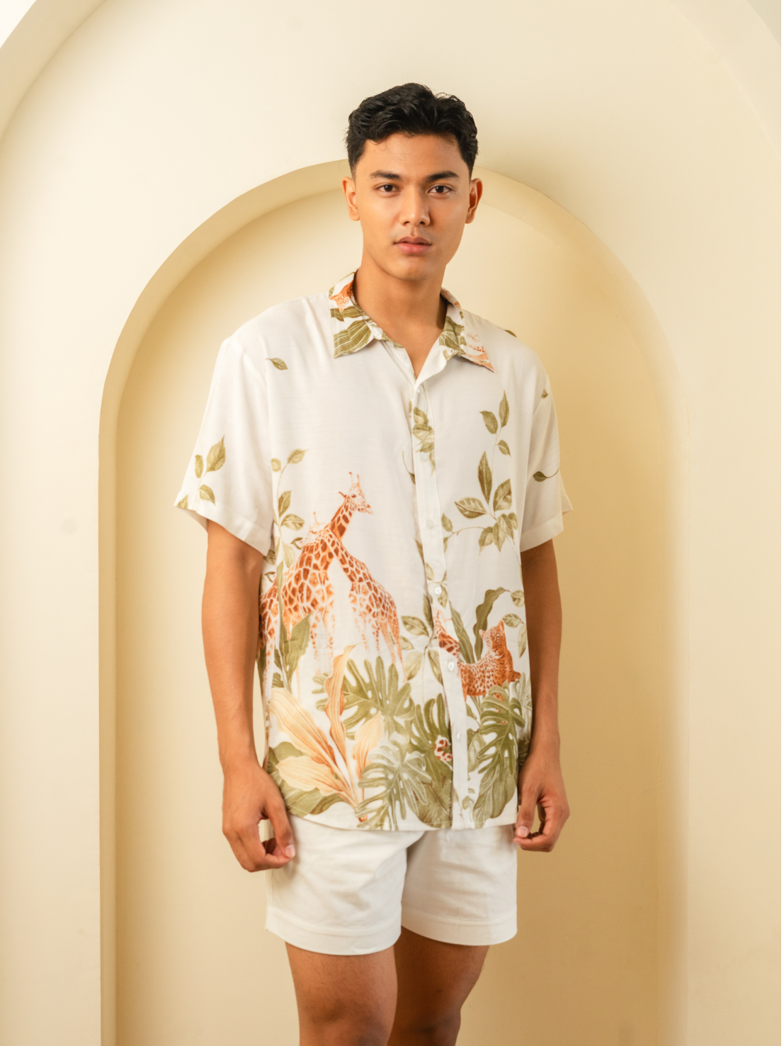 Giraffe White – Mario Shirt