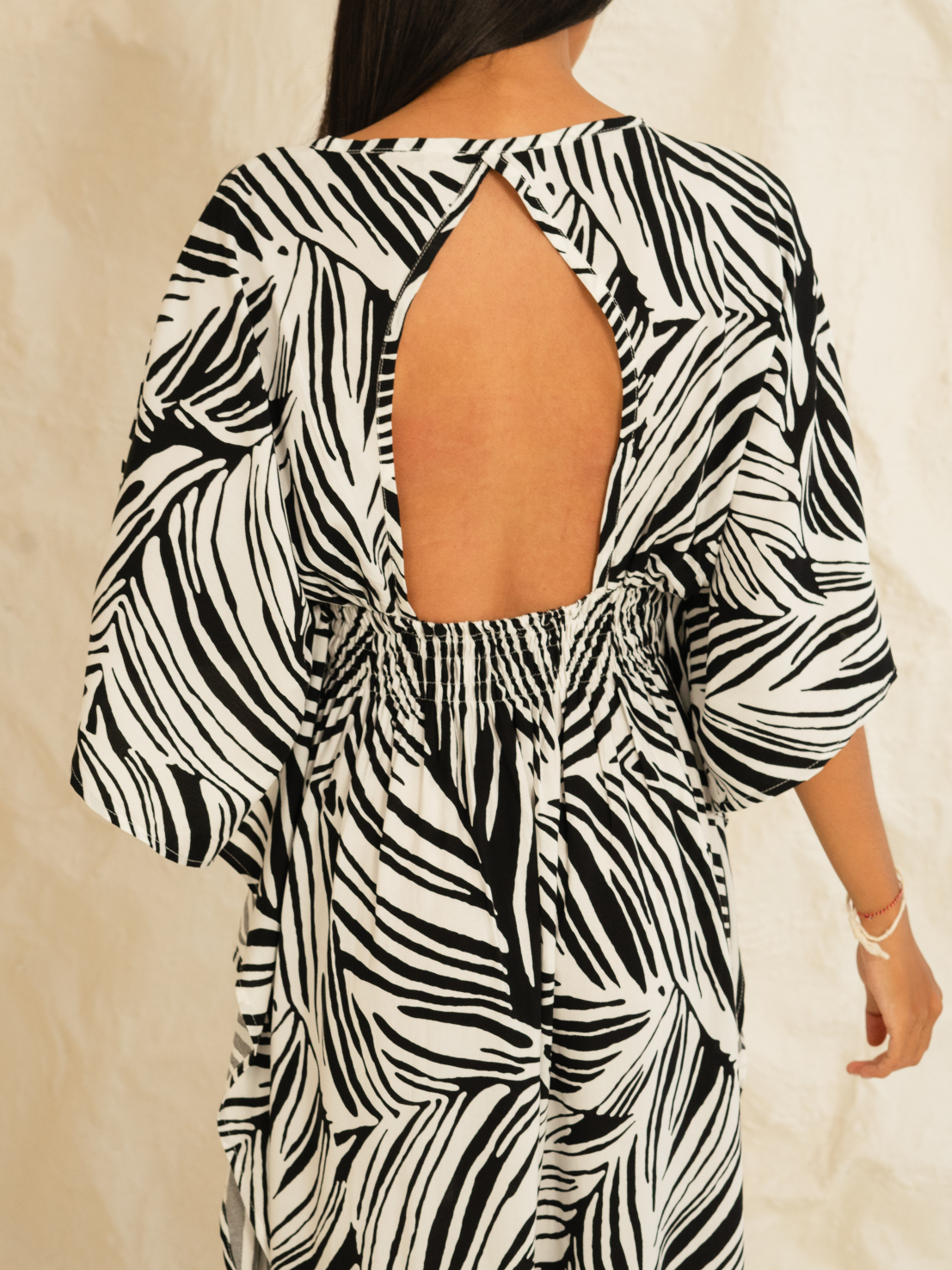 Saphira Kaftan – Wild Stripe – Black & White